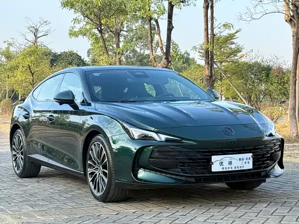 MG MG7 2025