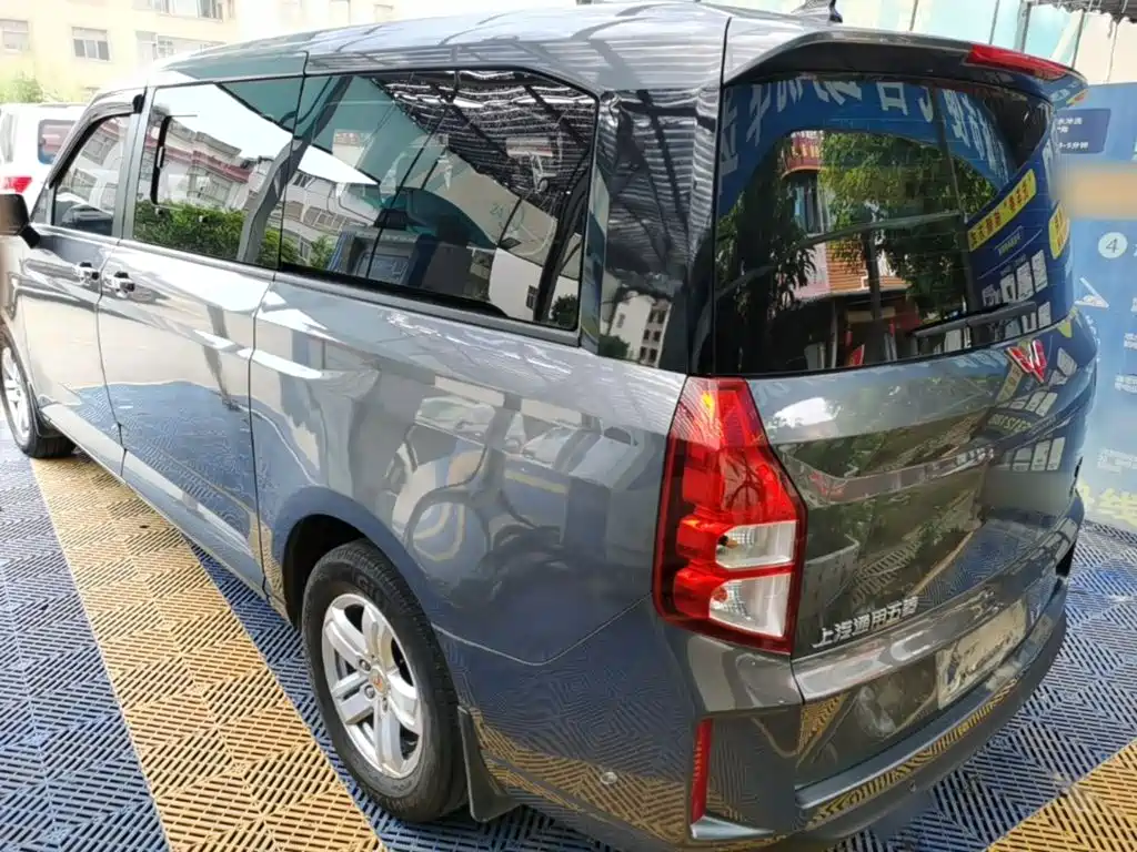 Wuling Journey 2023