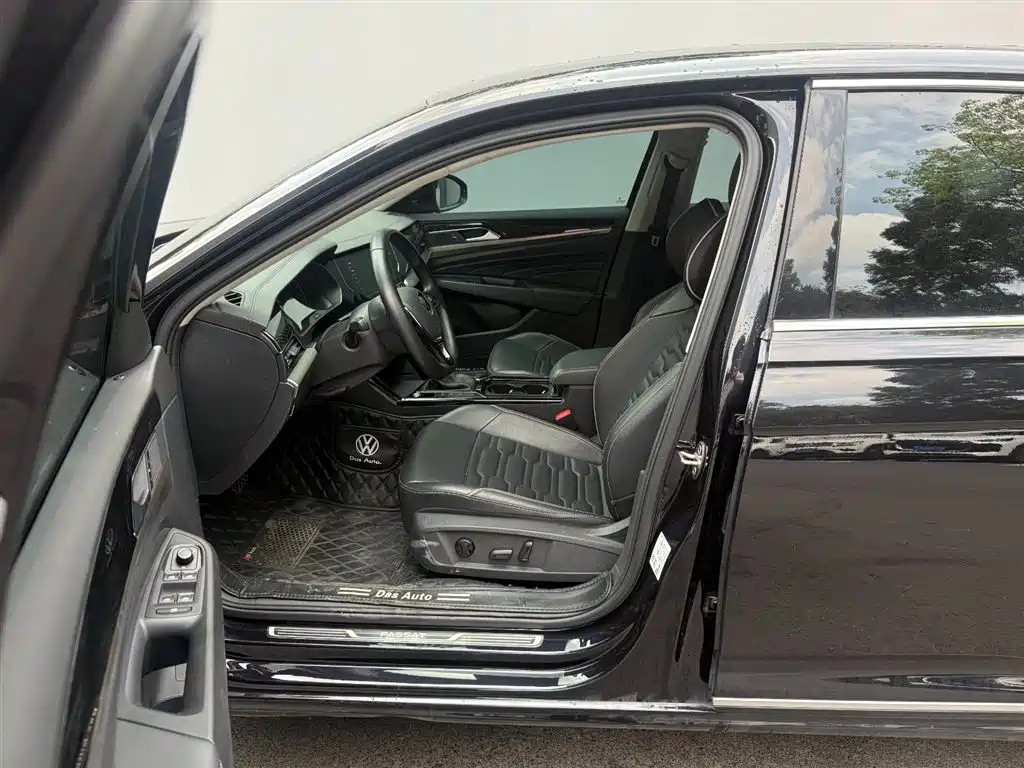 Volkswagen Passat 2021 — фото 10
