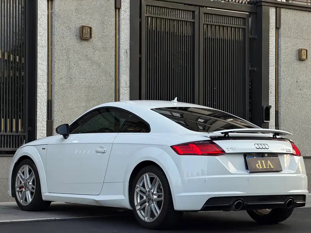 Audi TT 2018 — фото 9