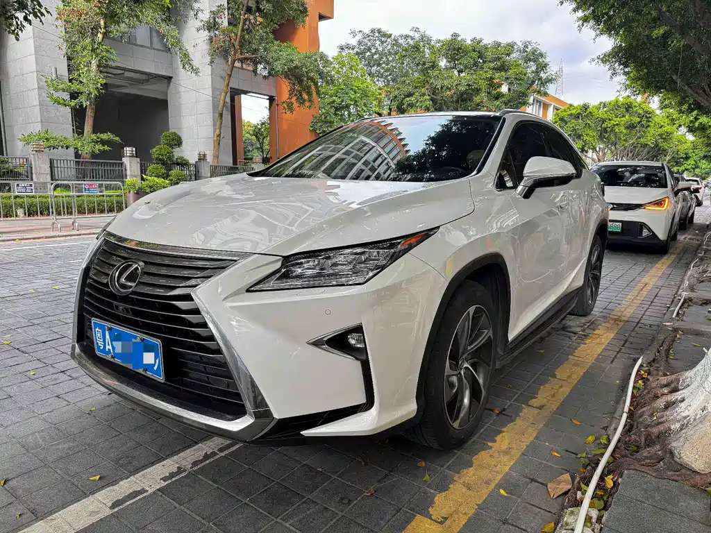 Lexus RX 2017 — фото 1