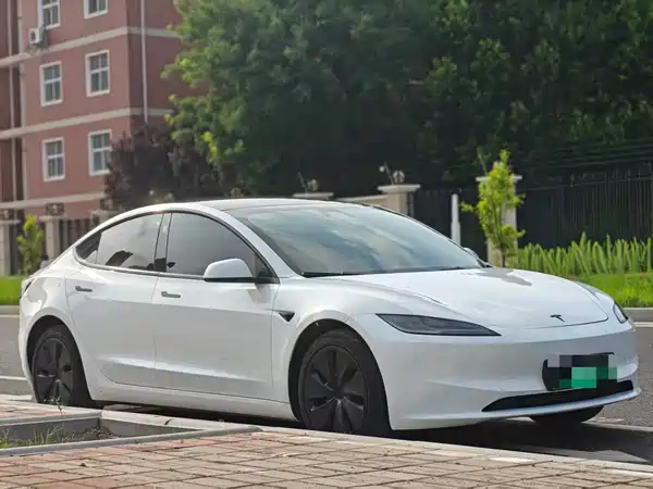 Tesla Model 3 2026