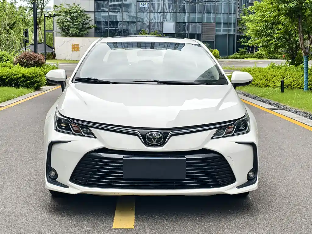 Toyota Corolla 2020 — фото 2