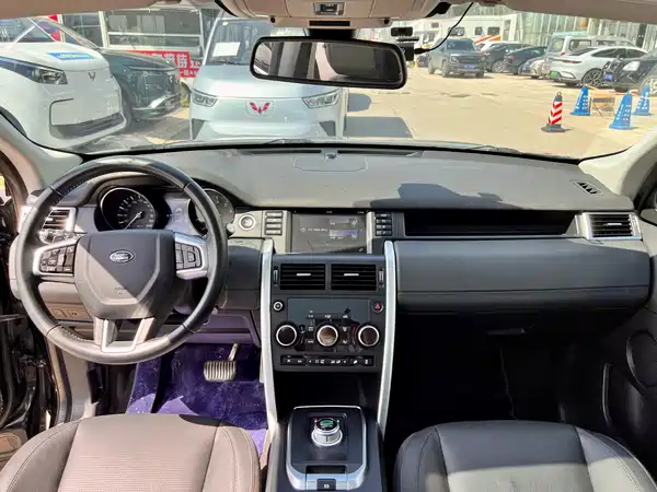 Land Rover Discovery Sport 2016