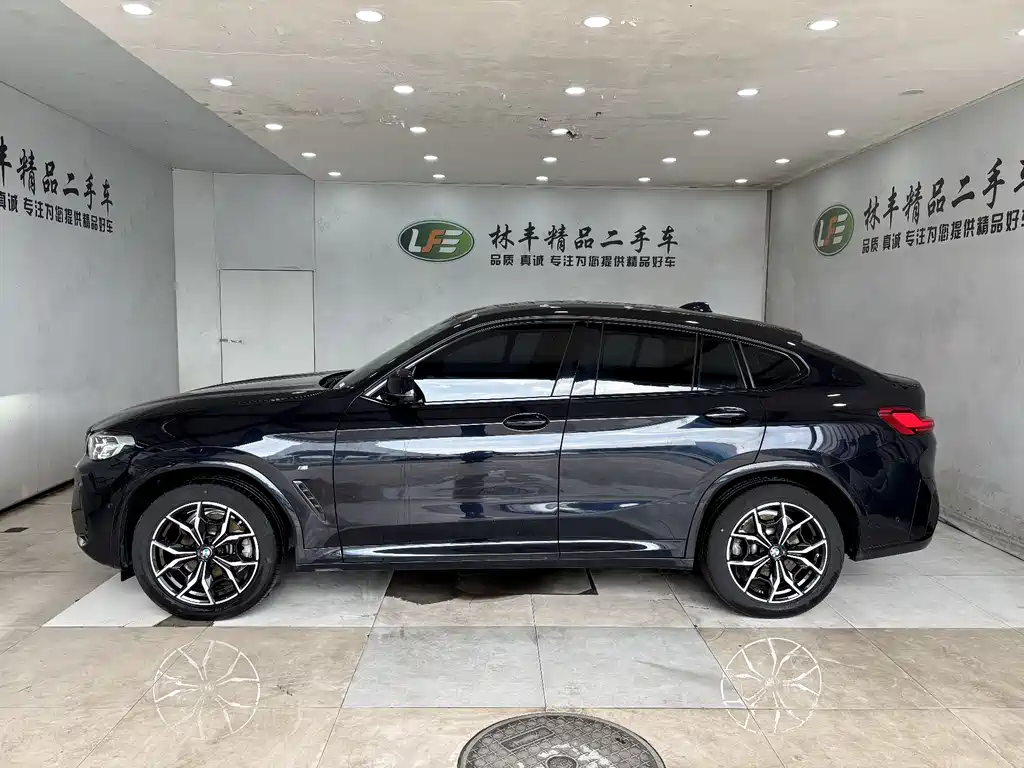 BMW X4 2023 — фото 4