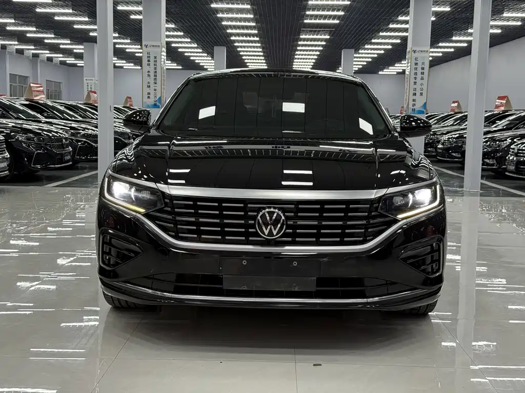 Volkswagen Passat 2022 — фото 2