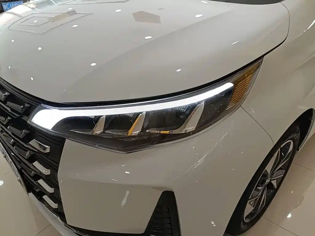 GAC Motor Trumpchi M6 2023 — фото 24