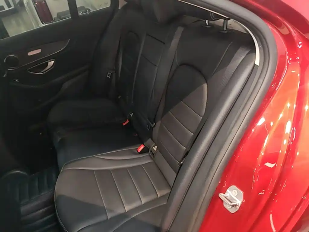 Mercedes-Benz C-Class 2017 — фото 17