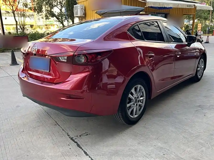 Mazda 3 Axela 2018 — фото 6