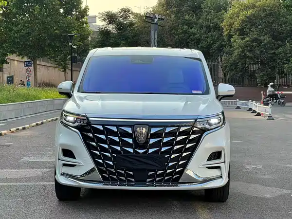 Roewe iMAX8 New Energy 2025