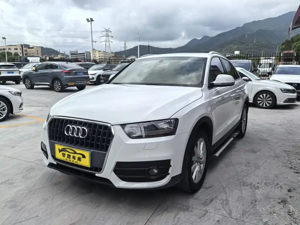 Audi Q3 2015