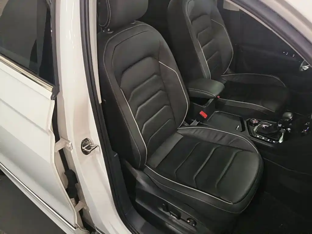 Volkswagen Tiguan L 2020 — фото 25