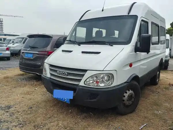 Iveco Bodhi 2015