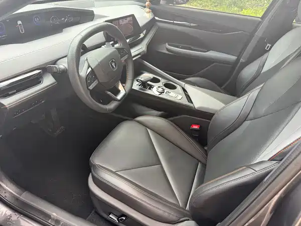 Changan UNI-V 2022