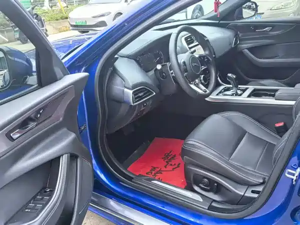 Jaguar XEL 2021