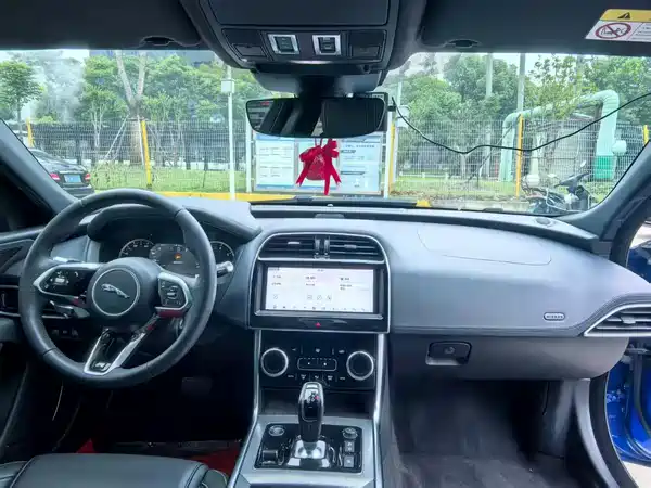 Jaguar XEL 2021