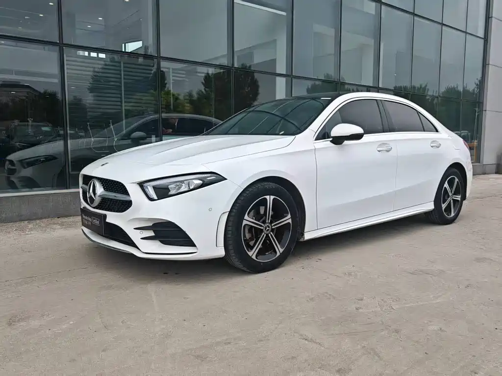 Mercedes-Benz A-Class 2023 — фото 1