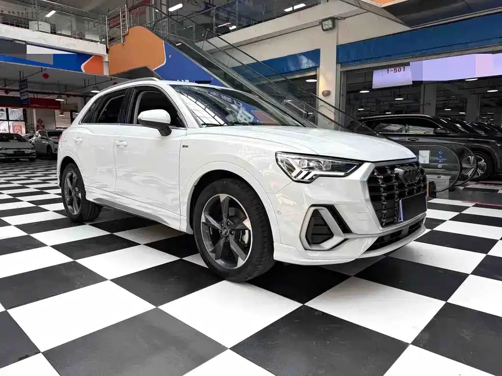 Audi Q3 2022