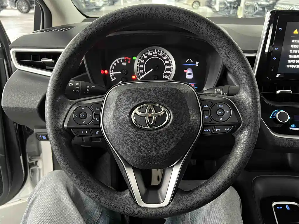 Toyota Corolla 2022 — фото 10