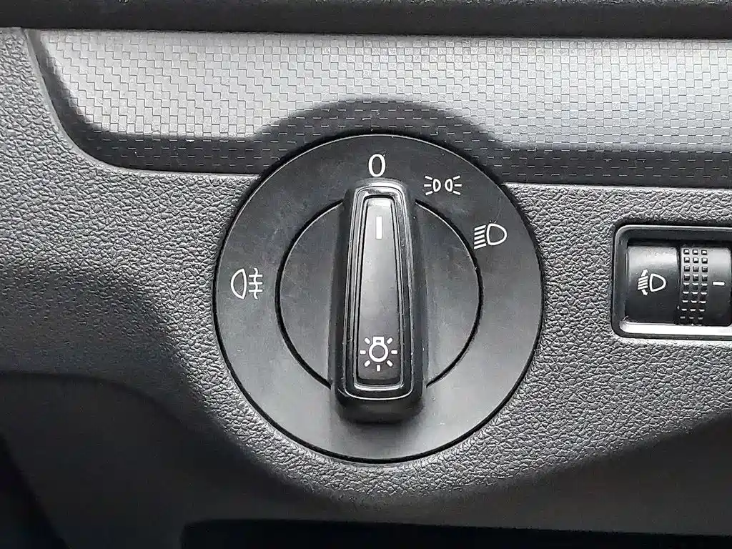 Volkswagen Jetta 2014 — фото 21