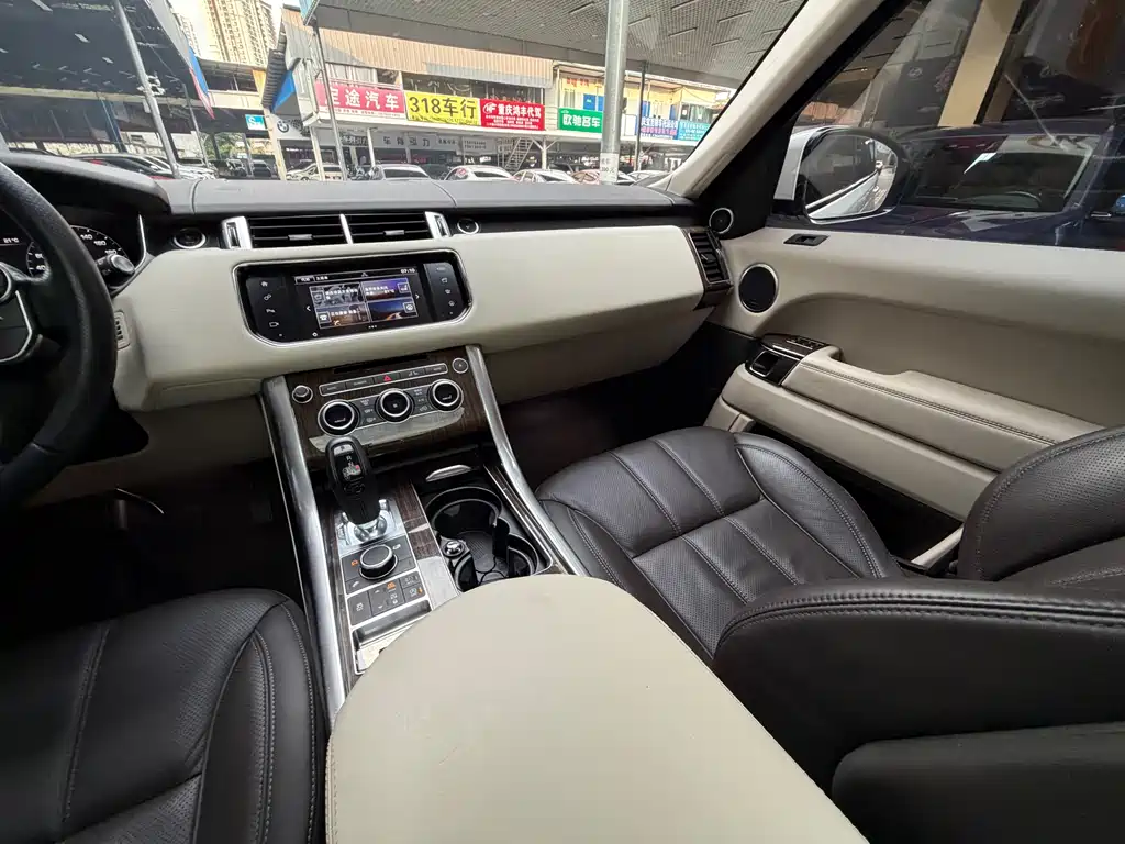 Land Rover Range Rover Sport 2016 — фото 35