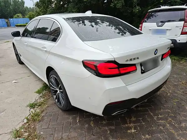 BMW 5 Series 2023