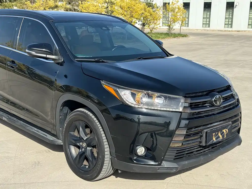 Toyota Highlander 2020 — фото 3