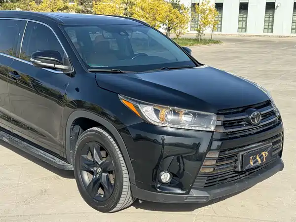 Toyota Highlander 2020