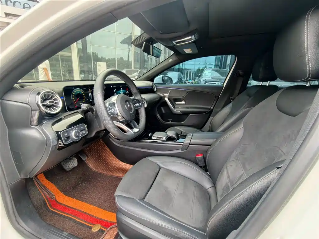 Mercedes-Benz A-Class 2020 — фото 8