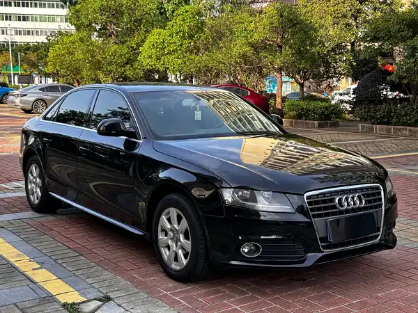 Audi A4L 2012