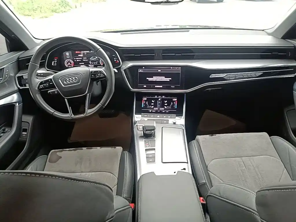 Audi A6L 2020