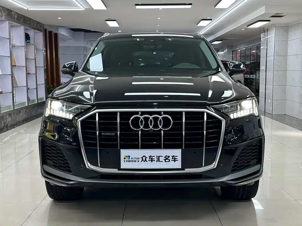 Audi Q7 2020 — фото 2