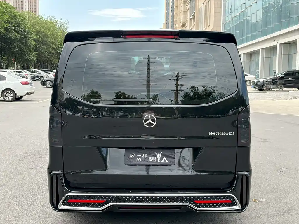 Mercedes-Benz Vito 2023 — фото 5