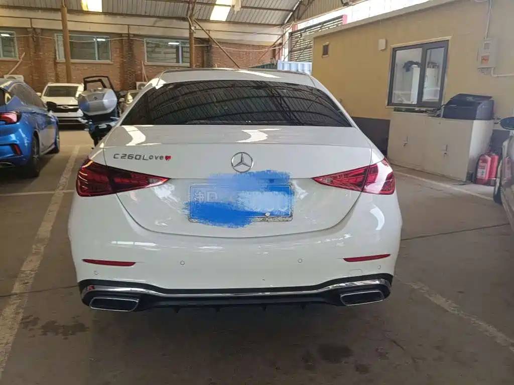 Mercedes-Benz C-Class 2023