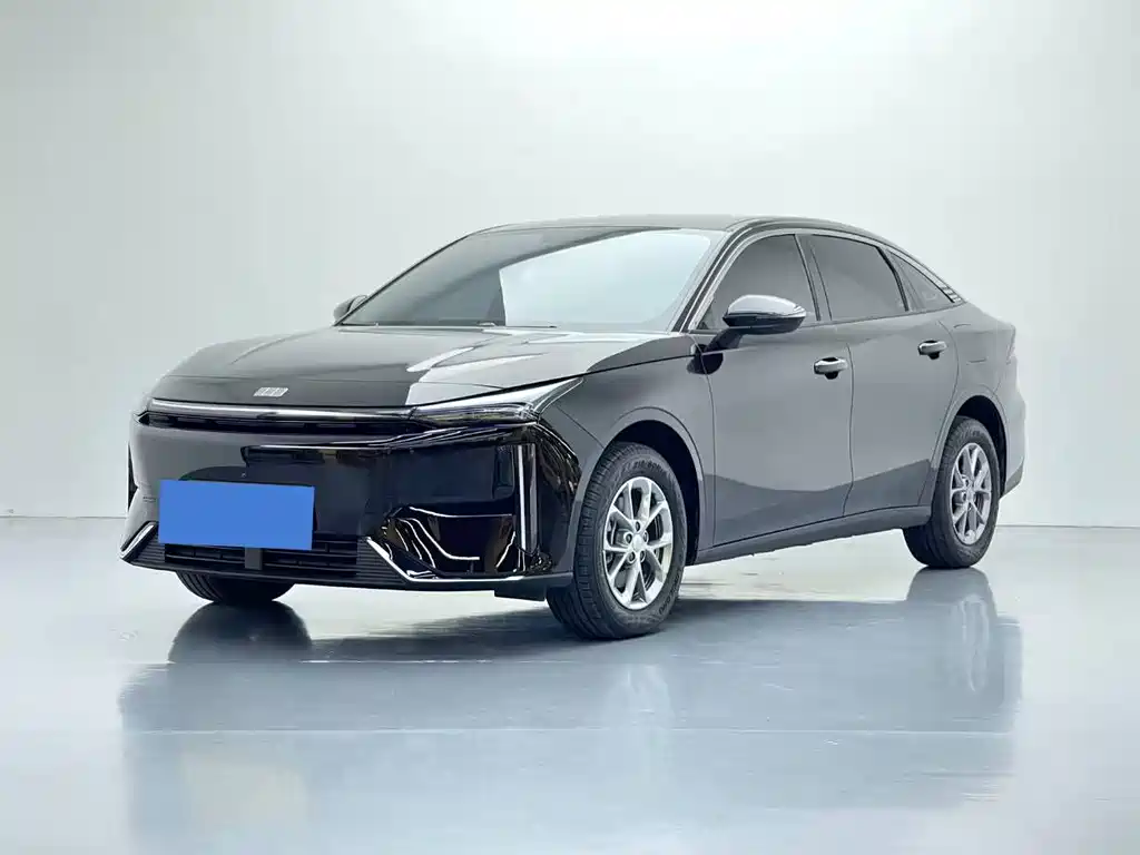 Geely Galaxy L6 2025 — фото 1