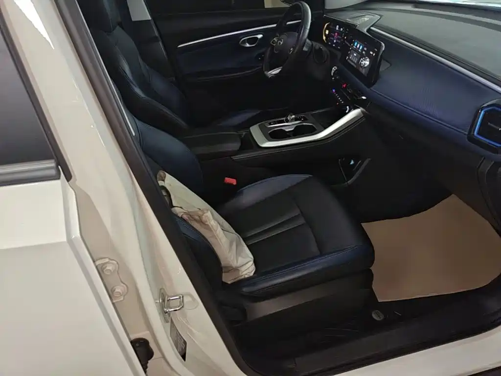 GAC Motor Trumpchi GS3 2024 — фото 25