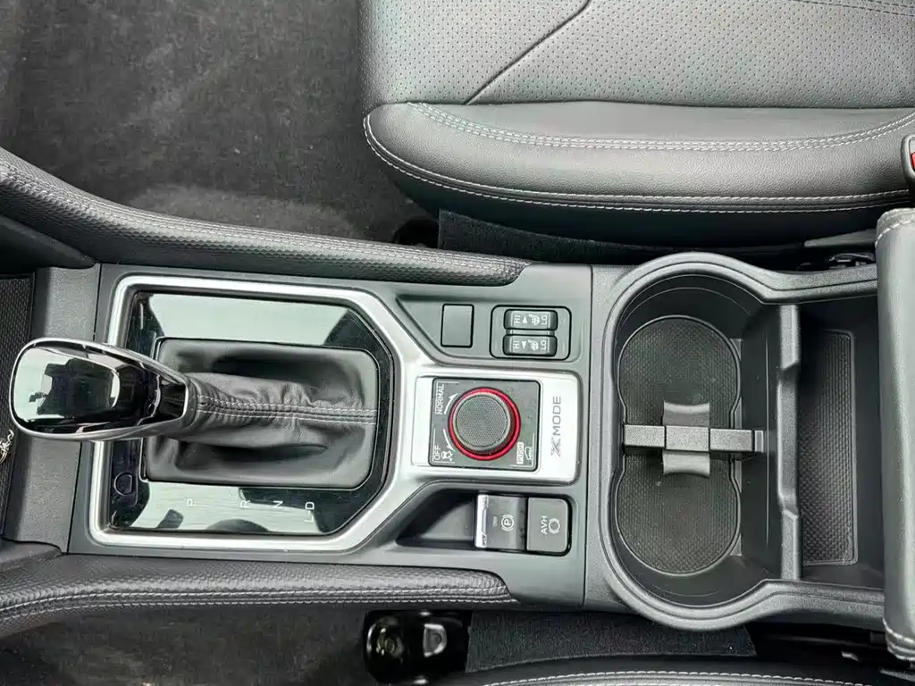 Subaru Forester 2022 — фото 14
