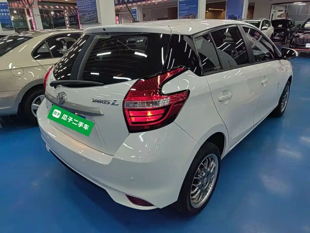 Toyota Yaris L 2019