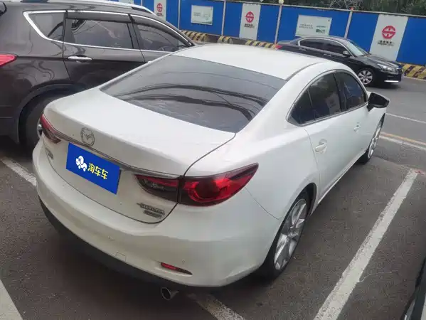 Mazda Atenza 2015