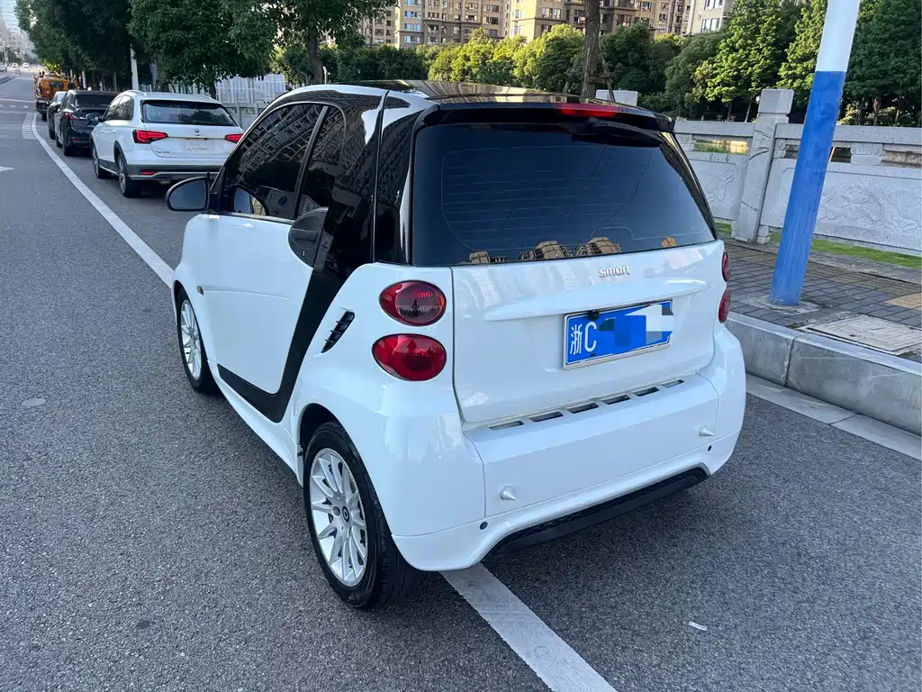 smart Fortwo 2014 — фото 4