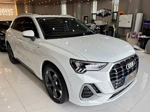 Audi Q3 2022