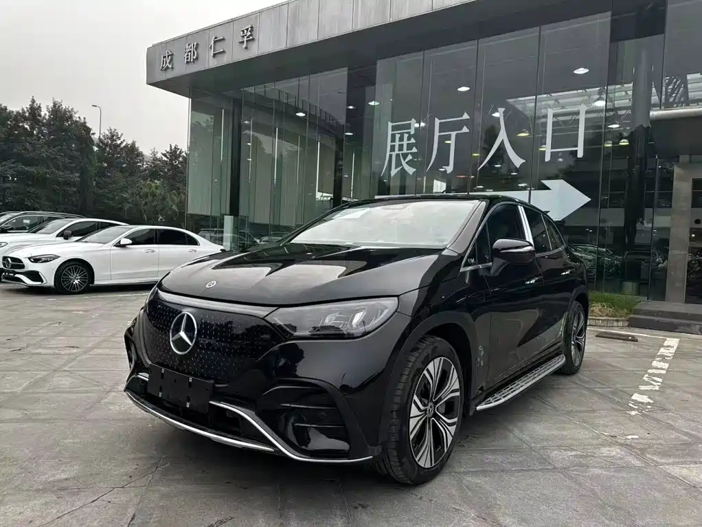 Mercedes-Benz EQE SUV 2025 — фото 4