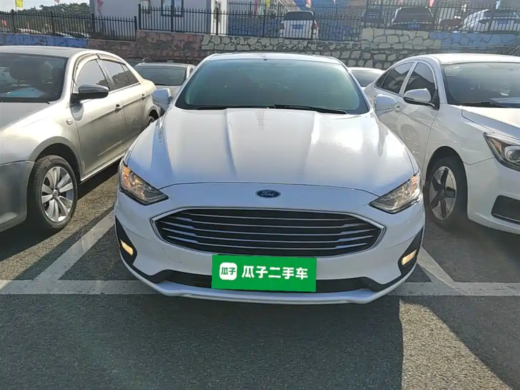 Ford Mondeo 2020 — фото 3