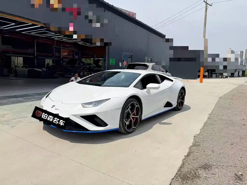 Lamborghini Huracán 2021