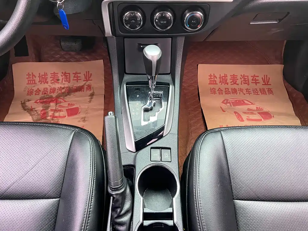 Toyota Corolla 2018 — фото 13