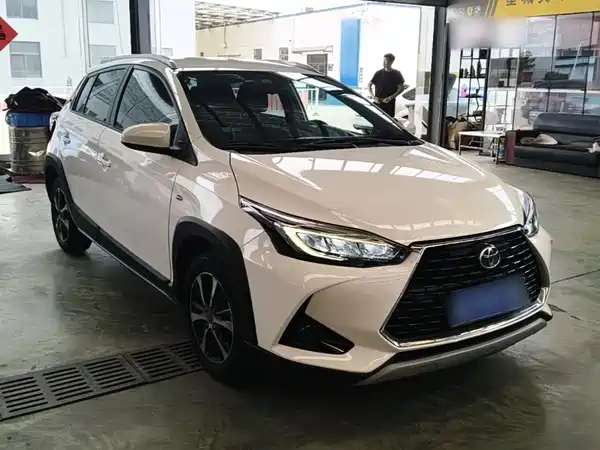 Toyota Yaris L 2023