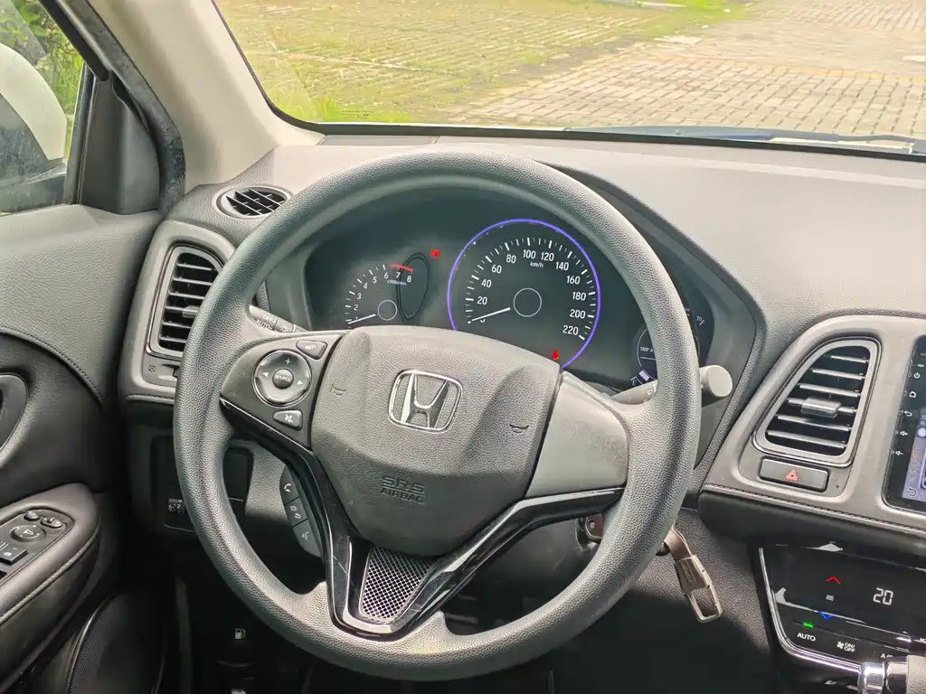 Honda Vezel 2021 — фото 10