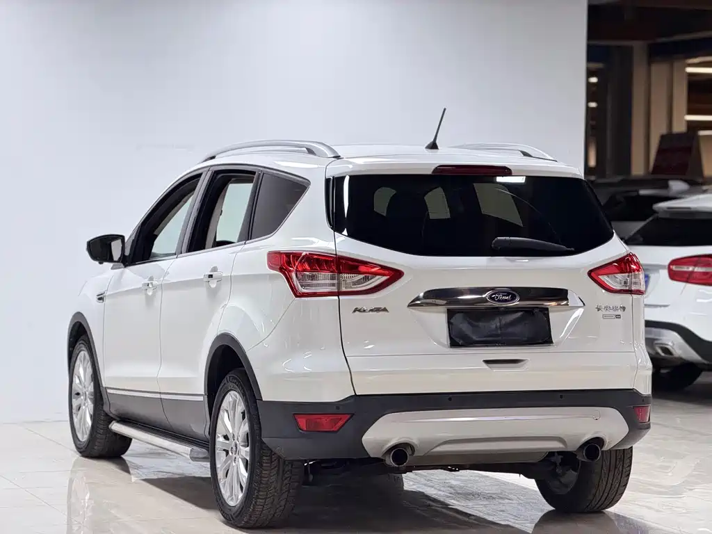 Ford Kuga 2013