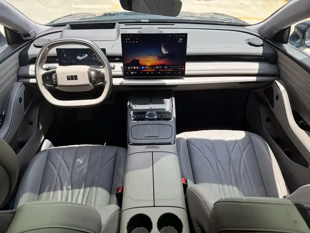 Geely Galaxy Starshine 8 2025 — фото 12