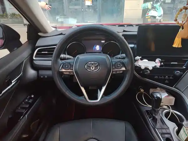 Toyota Camry 2021